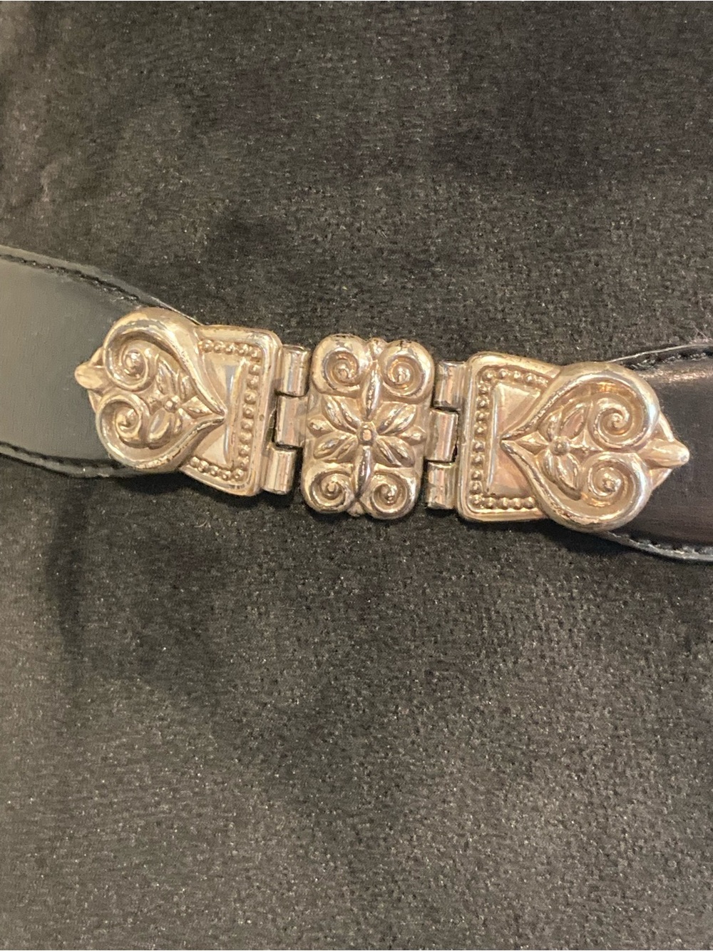 Fossil Black Leather Western-Style Belt with Silver-Tone Heart Accents - Picture 10 of 16